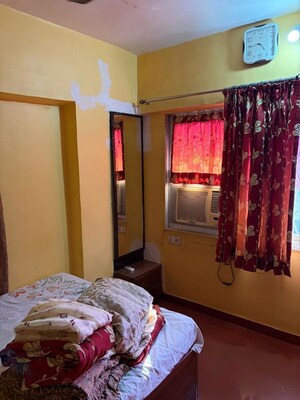 Bedroom in 2 BHK Apartment at Vinayak CHS, Andheri East – for Rent