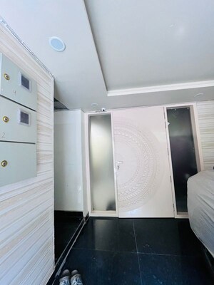 Furnished Amenities in 2 BHK Builder Floor at Spazedge, Sector 47 – for Rent