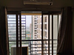 Room in 2 BHK Apartment at DB Parkwoods, Kasarvadavali – for Rent