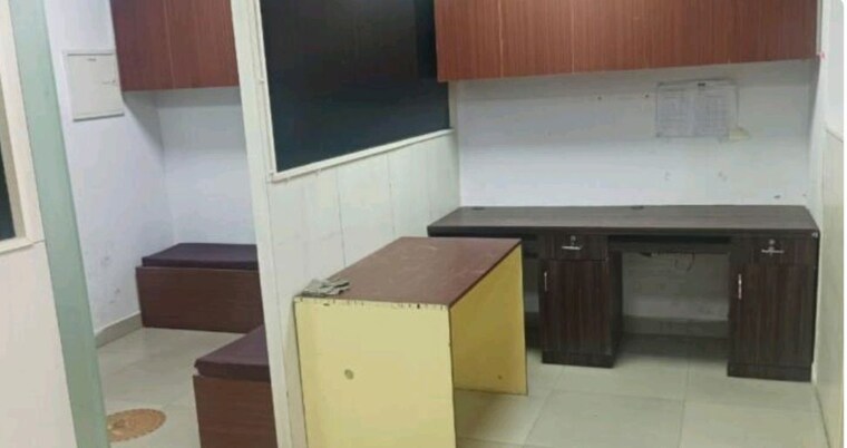 Kitchen, hazratganj Commercial Office Space 1850 Sq.Ft. In Hazratganj Lucknow 10138216