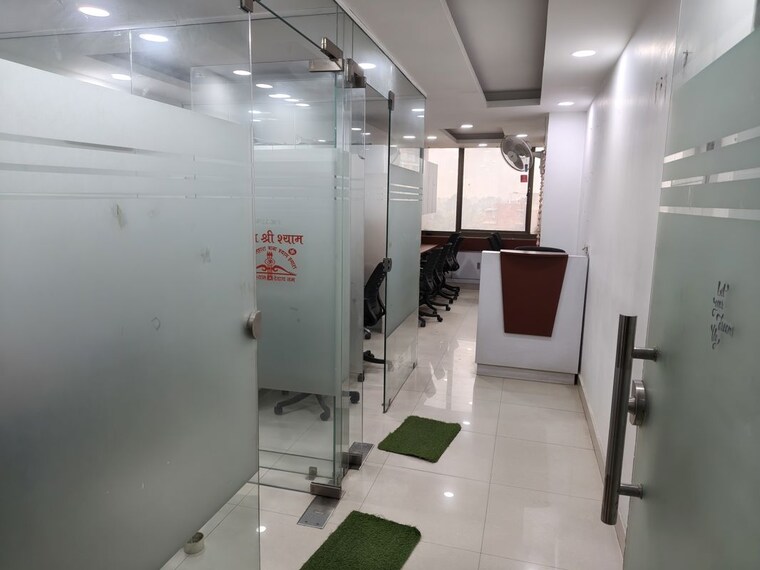 Team Area, netaji subhash place Commercial Office Space 558 Sq.Ft. In Netaji Subhash Place Delhi 10138238