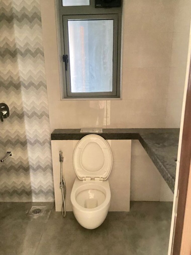 Bathroom, kalpataru-elitus 3 Bedroom 1022 Sq.Ft. Apartment In Mulund West Mumbai 10138225