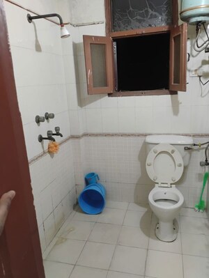 Bathroom in 1 BHK Villa at RWA Apartments Sector 47, Sector 47 – for Rent