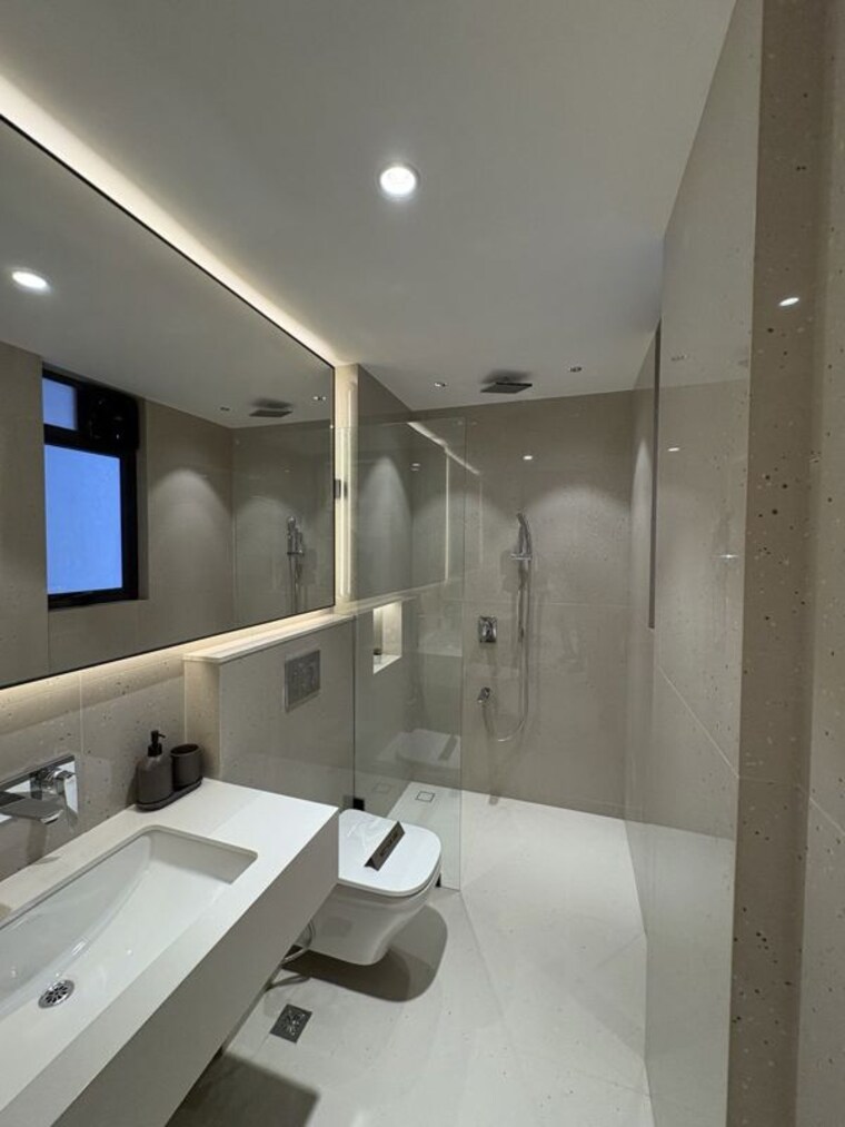 Washroom, adani-samsara-ivana 3.5 Bedroom 3150 Sq.Ft. Builder Floor In Sector 63 Gurgaon 10138330