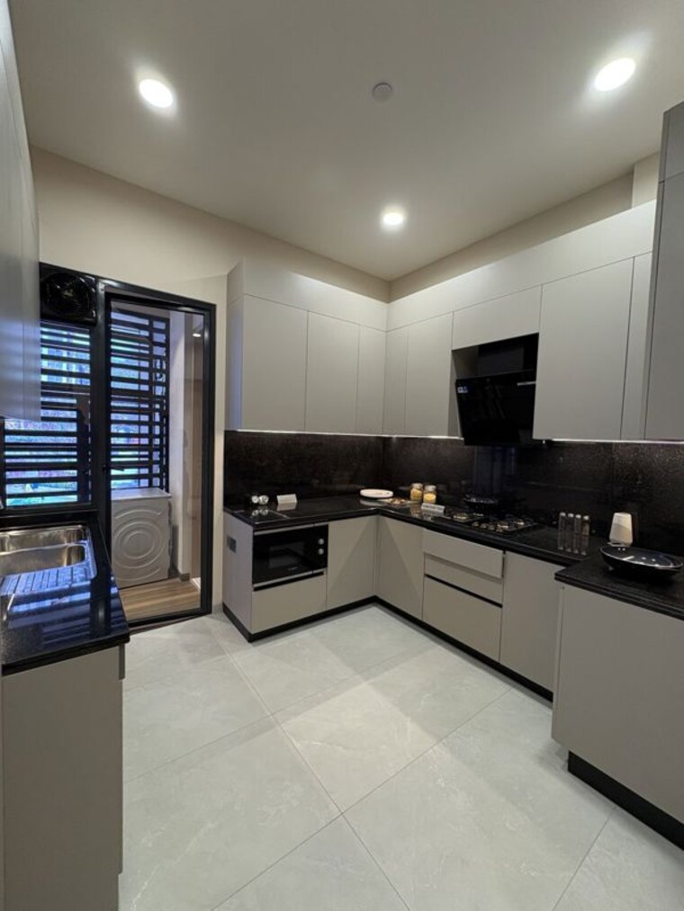 Kitchen, adani-samsara-ivana 3.5 Bedroom 3150 Sq.Ft. Builder Floor In Sector 63 Gurgaon 10138330