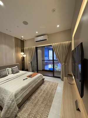 Bedroom in 3.5 BHK Builder Floor at Adani Samsara Ivana, Sector 63 – for Sale