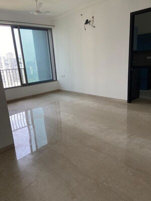 Room in 3 BHK Apartment at Oberoi Eternia, Mulund West – for Sale