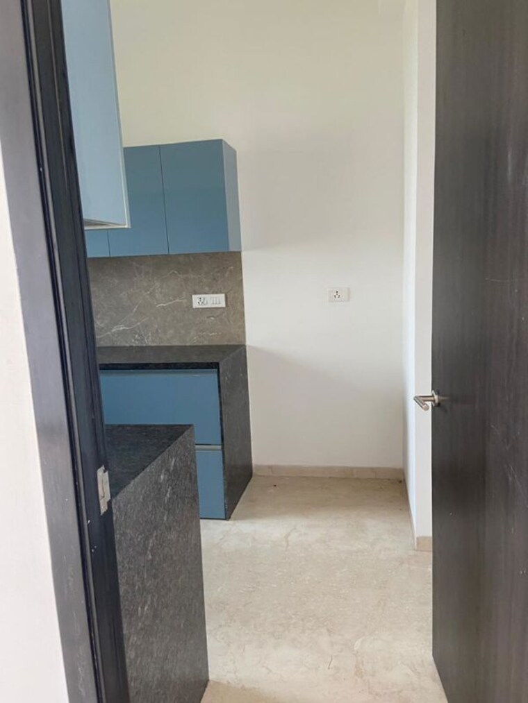 Kitchen, oberoi-eternia 3 Bedroom 912 Sq.Ft. Apartment In Mulund West Mumbai 10138369