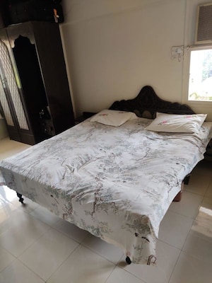 Bedroom in 1 BHK Apartment at Churchgate Mansion, Churchgate – for Rent