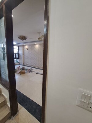 Bathroom in 3 BHK Builder Floor at Greater Kailash Part 3 – for Rent