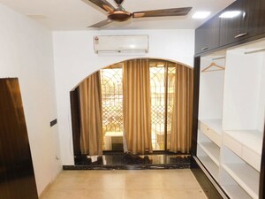 Living Room in 3.5 BHK Apartment at Duplex Heights, Andheri West – for Rent