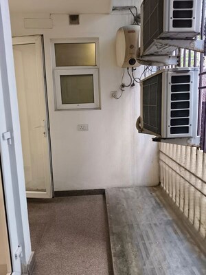 Balcony in 3 BHK Builder Floor at Safdarjung Enclave – for Rent