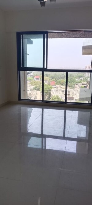 Room in 2 BHK Apartment at Versova – for Rent