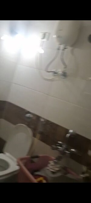 Furnished Amenities in 2 BHK Apartment at Tilak Nagar – for Rent