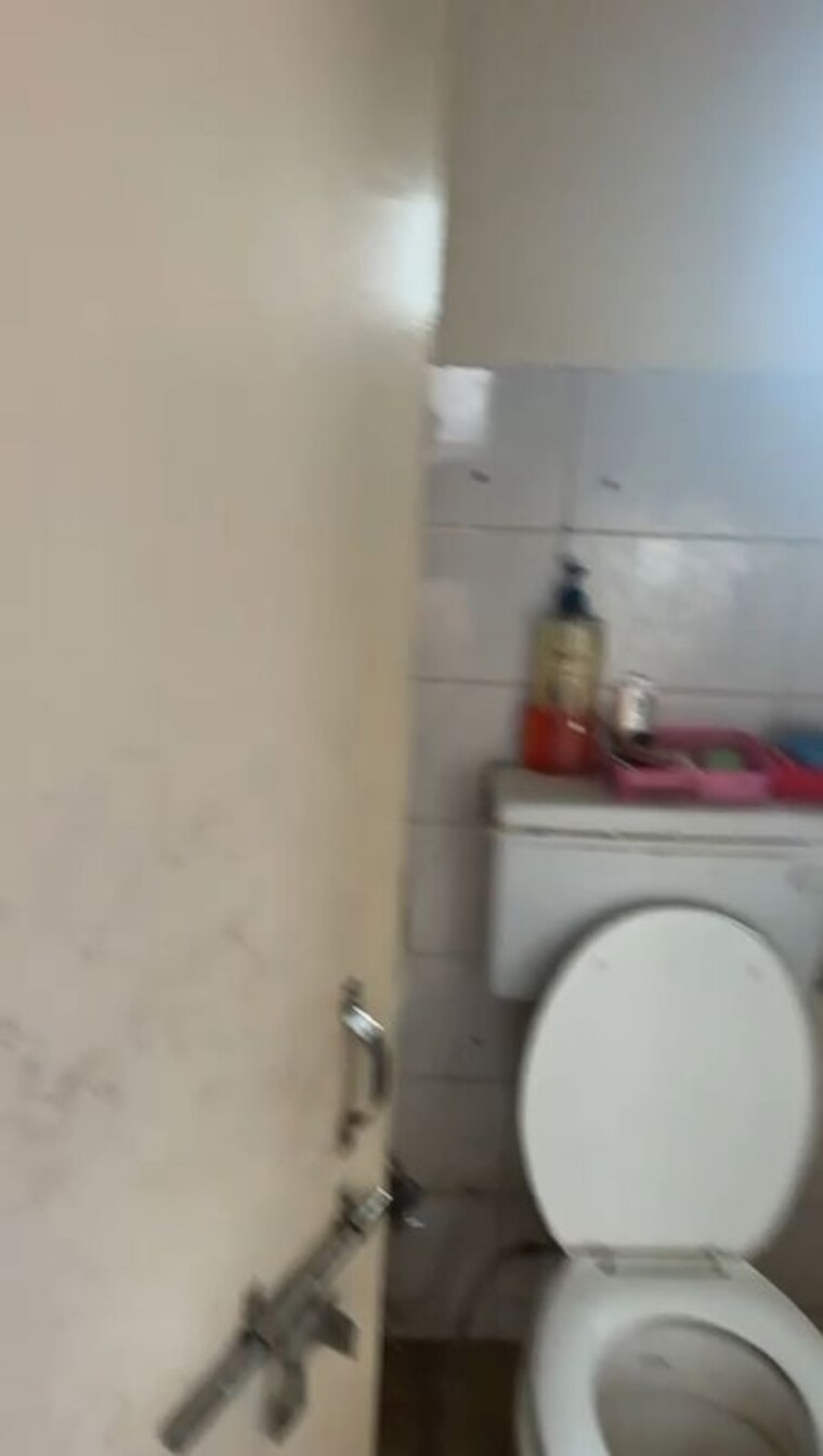 Washroom, wave-dream-homes 2 Bedroom 808 Sq.Ft. Apartment In Wave City Ghaziabad 10138458