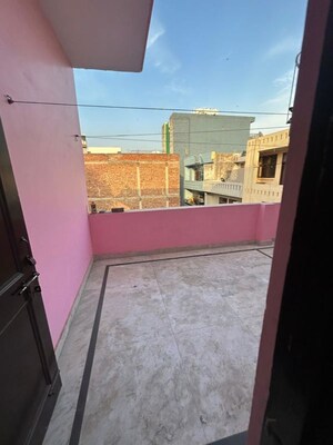 Kitchen in 1.5 BHK Villa at Sector 22b – for Rent