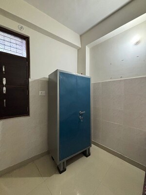 Room in 1 RK Builder Floor at Sector 45 – for Rent