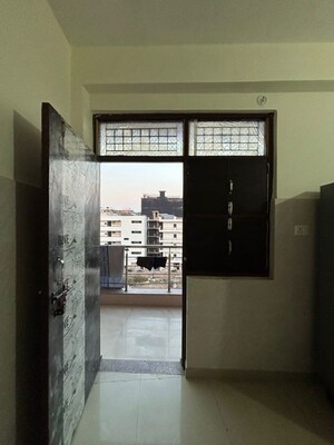 Room in 1 RK Builder Floor at Sector 45 – for Rent