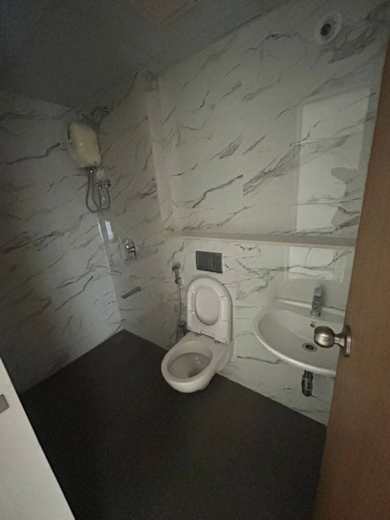 Bathroom, lodha-codename-premier 3 Bedroom 759 Sq.Ft. Apartment In Dombivli East Thane 10138471