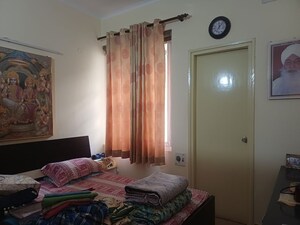 Bedroom in 3 BHK Builder Floor at Orchid Island, Sector 51 – for Rent