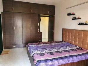 Bedroom in 1 BHK Apartment at Earth Building, Matunga East – for Rent