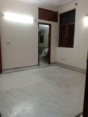 Room in 2 BHK Builder Floor at Kalkaji – for Rent
