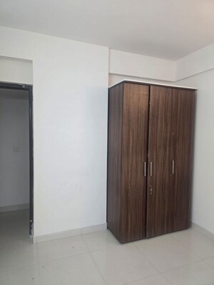 Room in 2 BHK Apartment at Sector 88 – for Rent