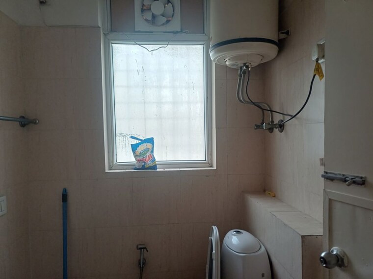 Bathroom, orchid-island 4 Bedroom 1760 Sq.Ft. Builder Floor In Sector 51 Gurgaon 10138583