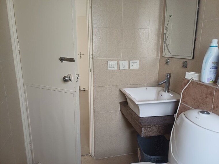 Bathroom, orchid-island 4 Bedroom 1760 Sq.Ft. Builder Floor In Sector 51 Gurgaon 10138583