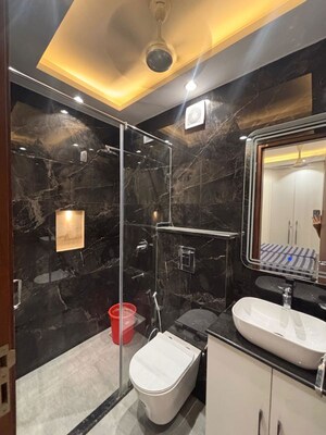 Bathroom in 3 BHK Builder Floor at Safdarjung Enclave – for Rent