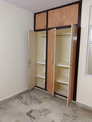 1 BHK Builder Floor For Rent in Lajpat Nagar 4