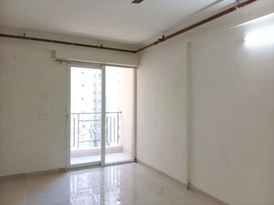 Room in 3 BHK Apartment at ILD Greens, Sector 37c – for Rent