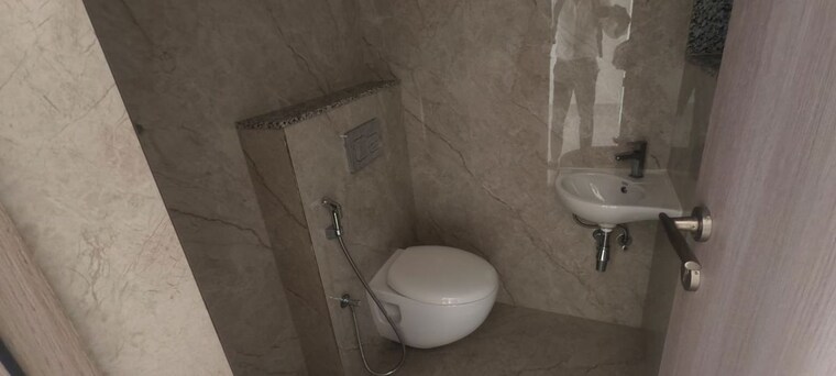 Bathroom, antariksh-ace 1 Bedroom 450 Sq.Ft. Apartment In Bandra East Mumbai 10138581