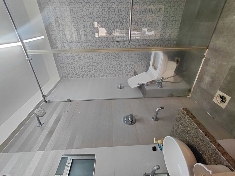 Bathroom, solitaire-star 2 Bedroom 1025 Sq.Ft. Apartment In Malad West Mumbai 10138779