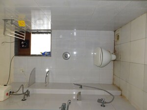 Bathroom in 2 BHK Apartment at Sion East – for Rent