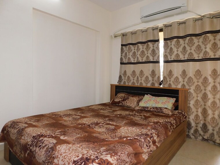 Bedroom, sion east 2 Bedroom 650 Sq.Ft. Apartment In Sion East Mumbai 10138795