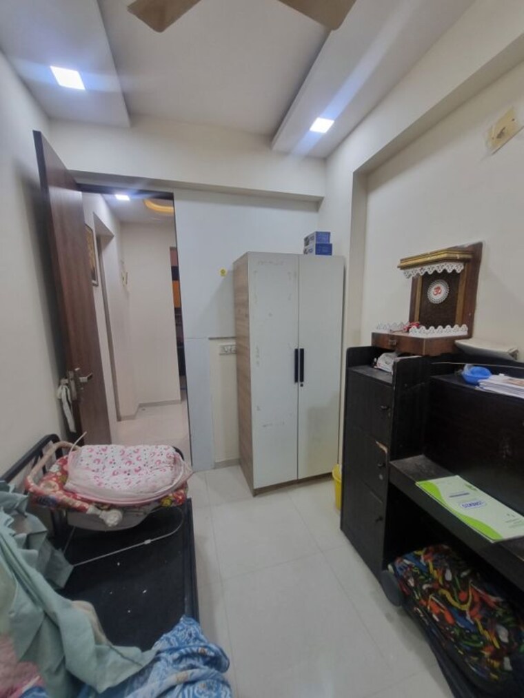 Bedroom, vaishnodevi circle 1.5 Bedroom 965 Sq.Ft. Apartment In Vaishnodevi Circle Ahmedabad 10138821