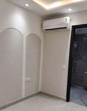 Room in 3 BHK Apartment at Anant Raj The Estate Residences, Sector 63a – for Rent