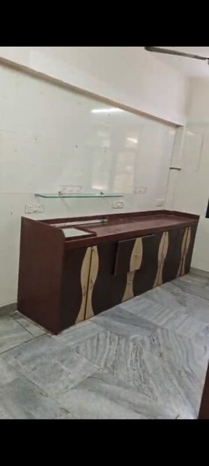 1 BHK Apartment For Rent in Vakola