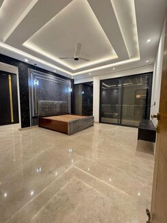 3 BHK + Pooja Room Apartment For Rent in DLF Oakwood Estate