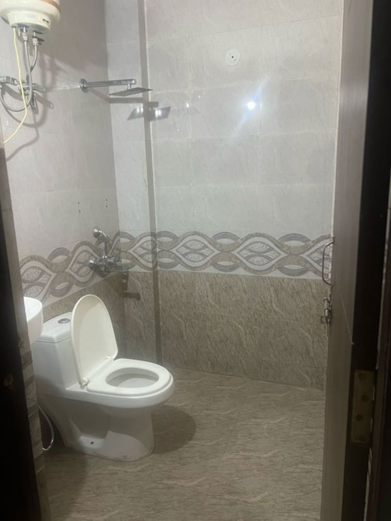 Bathroom, kohli-one-malibu-town 1 Bedroom 600 Sq.Ft. Builder Floor In Sector 47 Gurgaon 10138893