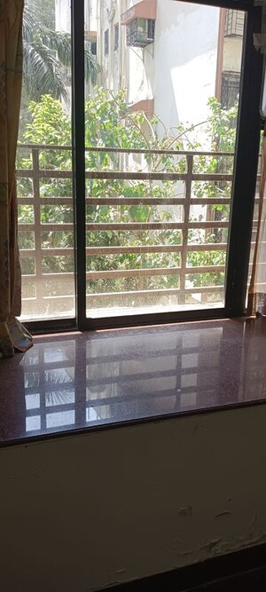 Room in 2 BHK Apartment at Versova – for Rent