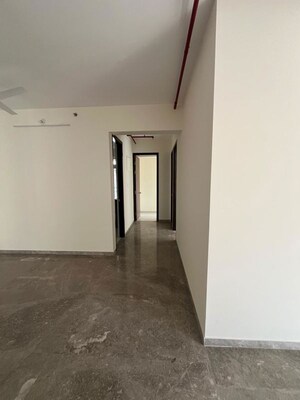 Room in 3 BHK Apartment at Raj Tattva, Kapur Bawdi – for Rent