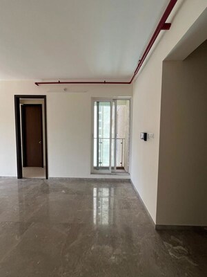 Room in 3 BHK Apartment at Raj Tattva, Kapur Bawdi – for Rent