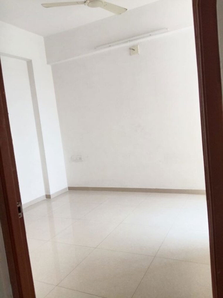 Room, shela 3 Bedroom 1550 Sq.Ft. Apartment In Shela Ahmedabad 10138919