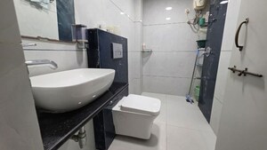 Team Area in 3 BHK Apartment at Shela – for Rent