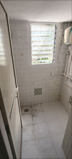 Bathroom in 1 BHK Apartment at Haridwar Apartments, Evershine Nagar – for Rent