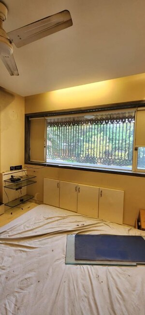 Bedroom in 5 BHK Villa at Chembur – for Sale