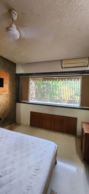 Bedroom in 5 BHK Villa at Chembur – for Sale