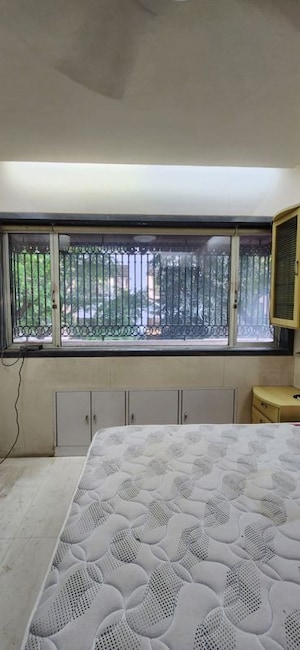 Bedroom in 5 BHK Villa at Chembur – for Sale